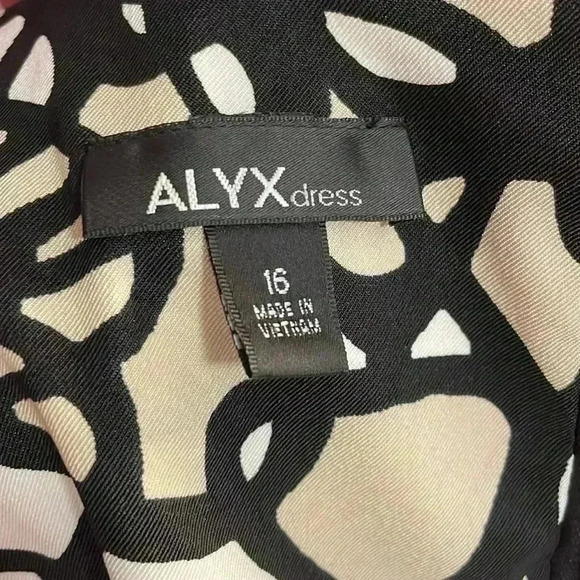 Alyx Sleeveless Dress Size 16 - Picture 7 of 9